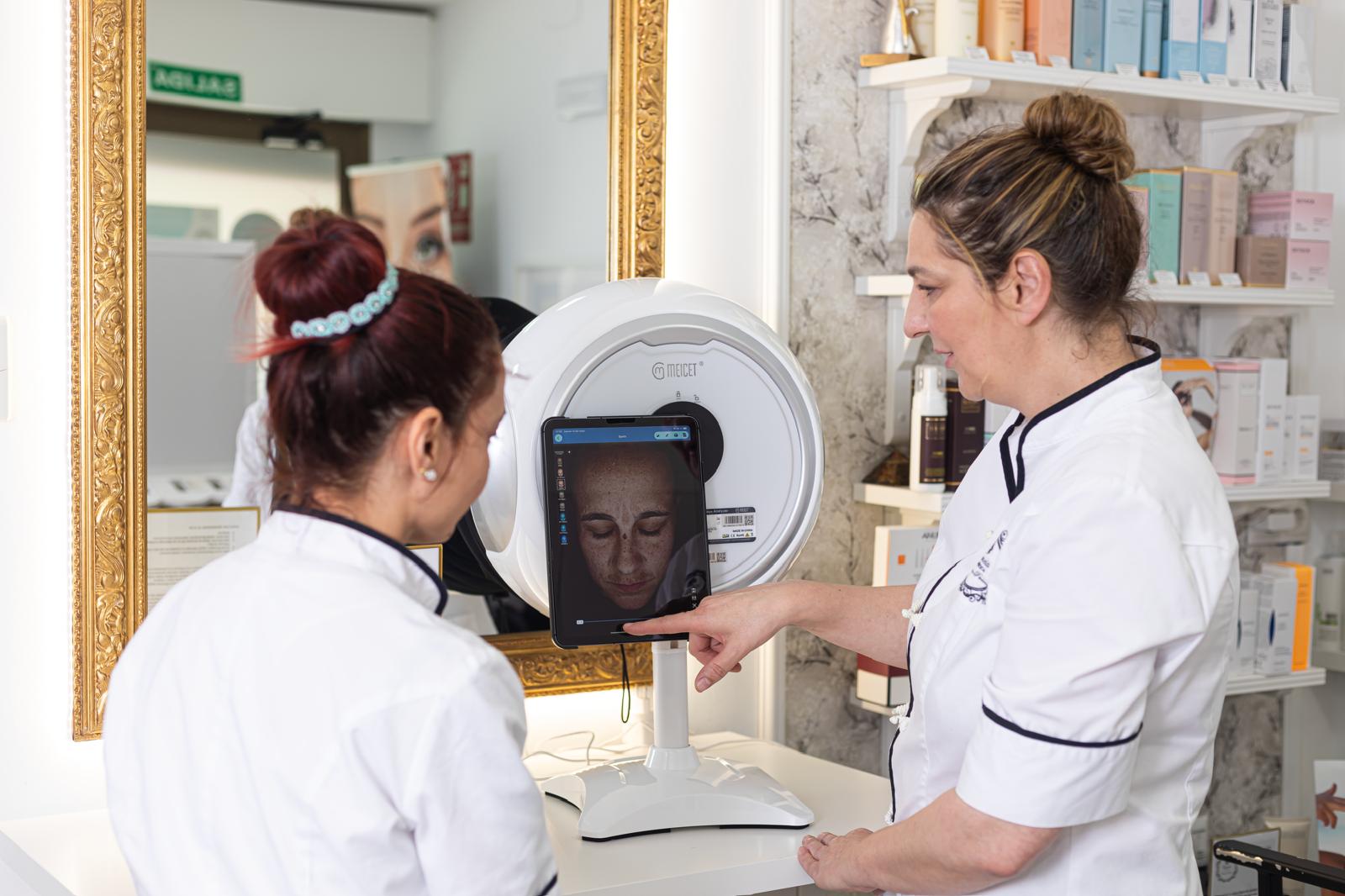 Diagnosis facial con IA en Esencia Estética Campo Real